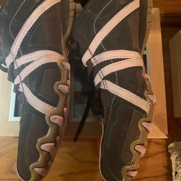 Women’s size 8.5 shoe - Picture 7 of 13